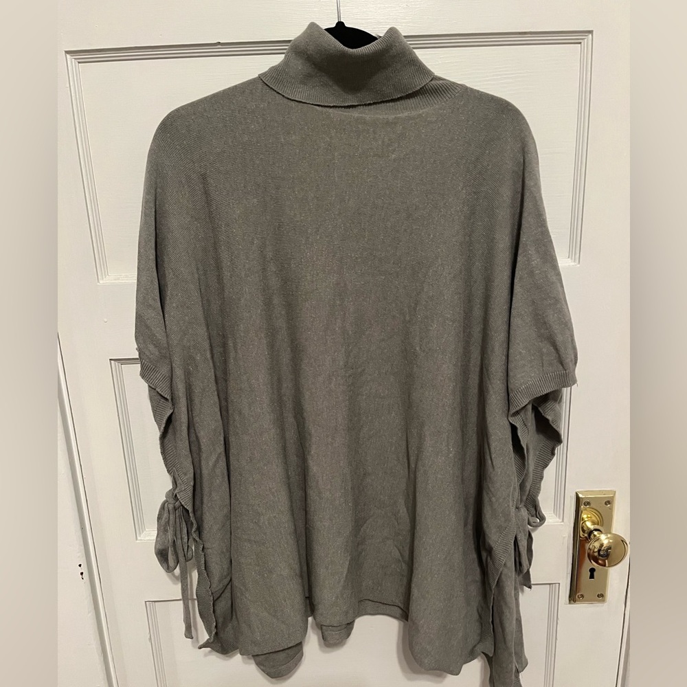 Mono B Womens Grey Poncho Size M/L